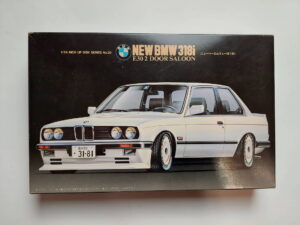 1/24 BMW 318i E30 2 Door Saloon Сборная модель Fujimi 20-800