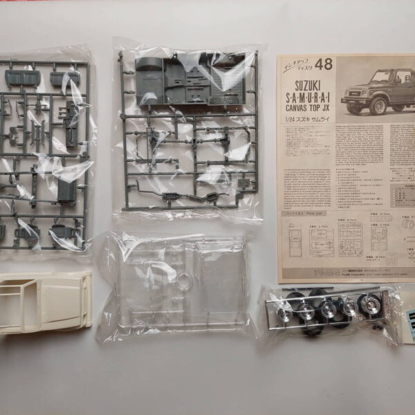 1/24 Suzuki Samurai Canvas Top JX Сборная модель Fujimi 03048