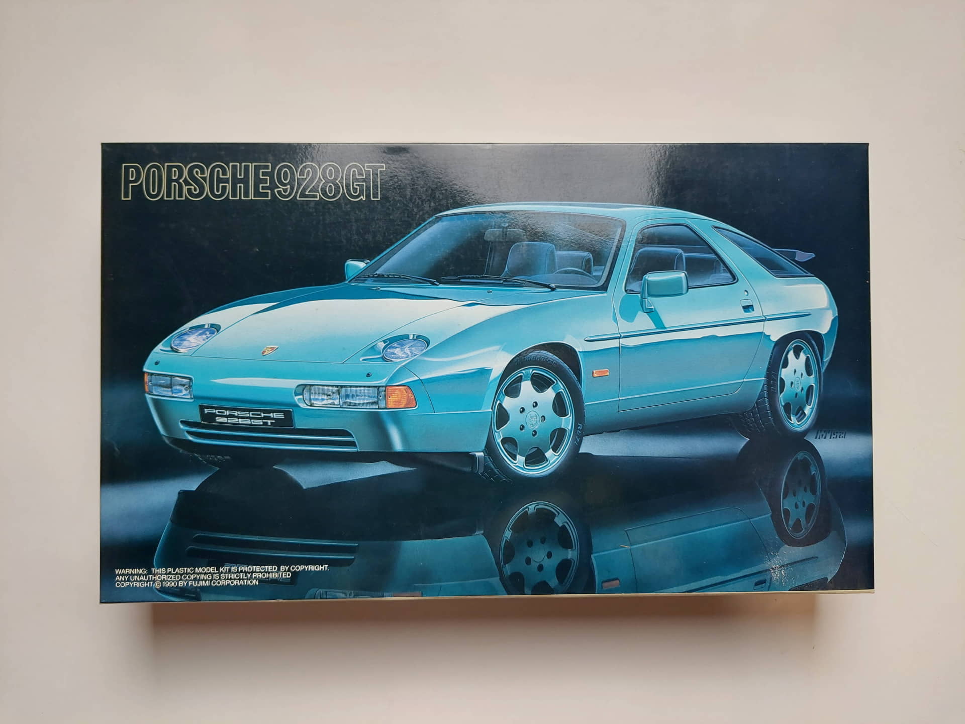 3cfb8cb6ea8d48d9c4820a23fbc3aecf.jpg 1/24 Porsche 928GT Сборная модель Fujimi 12019