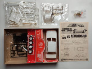 1/24 BMW 318i E30 2 Door Saloon Сборная модель Fujimi 20-800