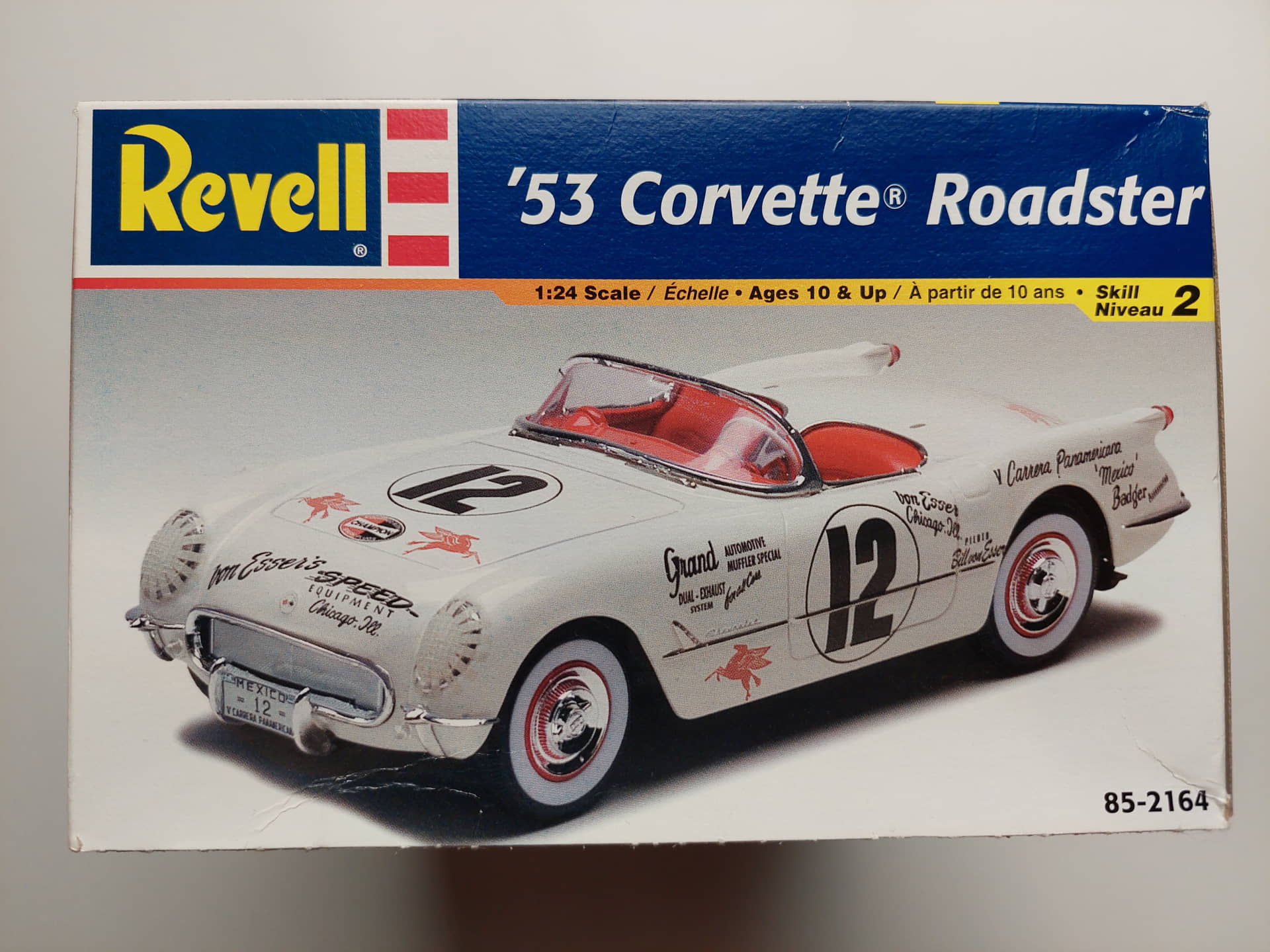 61c5b9ff88ef6c2929511cb52131afc7.jpg 1/24 Chevrolet Corvette '53 Roadster Сборная модель Revell 85-2164
