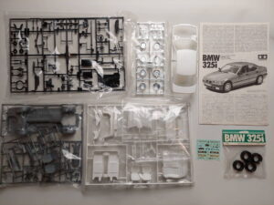 1/24 BMW 325i Сборная модель Tamiya 24106