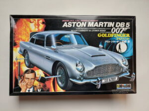 1/24 Aston Martin DB5 007 Goldfinger Сборная модель Doyusha 07-1-2800