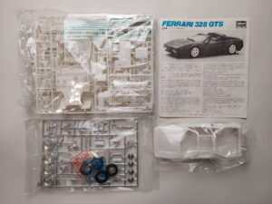 1/24 Ferrari 328 GTS Сборная модель Hasegawa CA-4