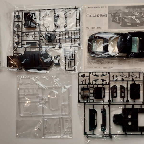 1/24 Ford GT-40 Mk.II 1966 LeMans Winner Сборная модель Fujimi 12101
