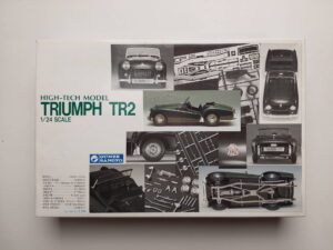 1/24 Triumph TR2 Сборная модель Gunze Sangyo G-222