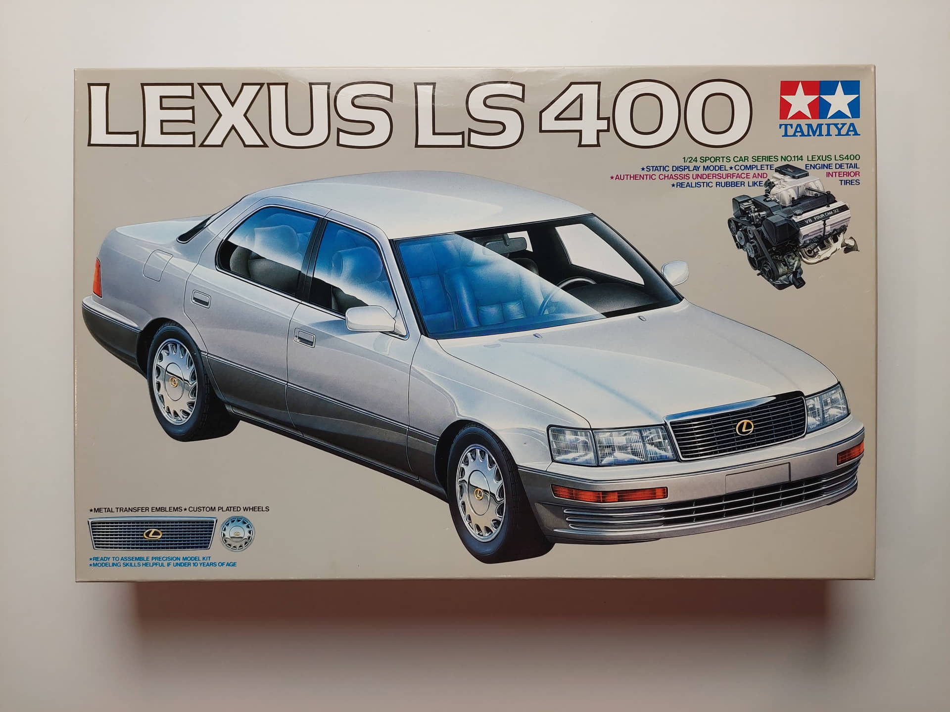 5a464fbcc959e820a4da03225e78ab9e.jpg 1/24 Lexus LS400 Сборная модель Tamiya 24114