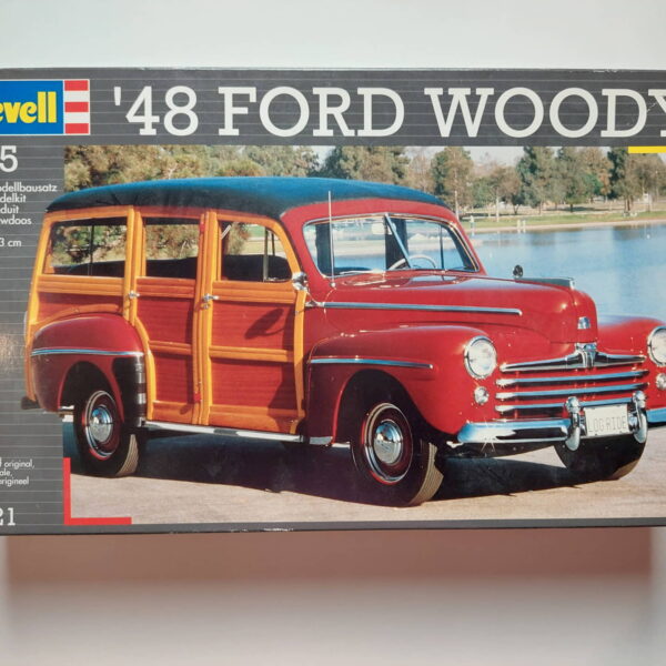 1/25 Ford Woody 1948 Сборная модель Revell 07321