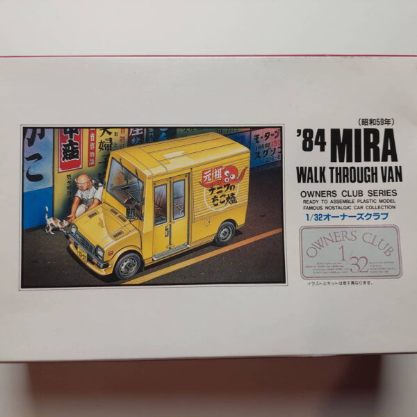 1/32 Daihatsu Mira Walk Through Van '84 Сборная модель ARII 41024-600