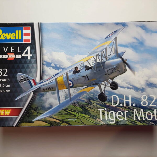 1/32 D. H. 82A Tiger Moth Сборная модель Revell 03827
