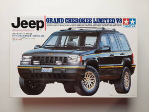 1/24 Jeep Grand Cherokee Limited V8 Сборная модель Tamiya 24127