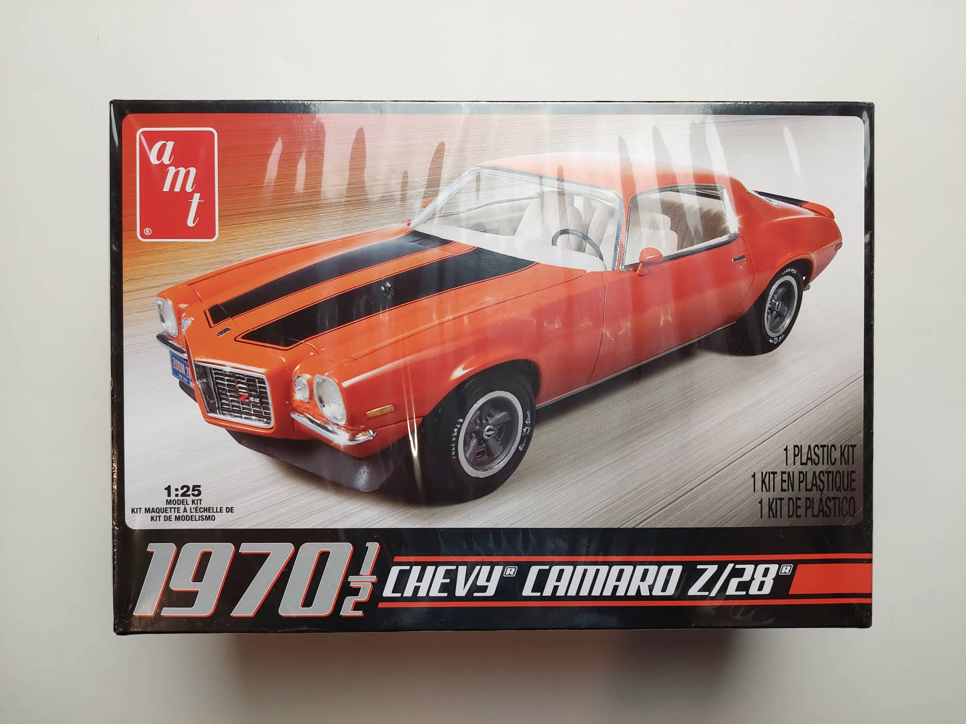 d67649620e30ed52170c79bae8f68ec7.jpg 1/25 Chevy Camaro Z28 1970 1/2 Сборная модель AMT 635