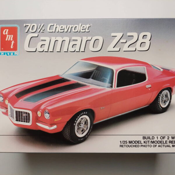 1/25 Chevrolet Camaro Z-28 '70 1/2 Сборная модель AMT/ERTL 6896