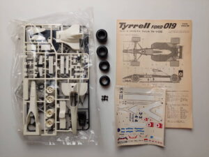 1/24 Tyrell Ford 019 Сборная модель Modeler's 5406-1500