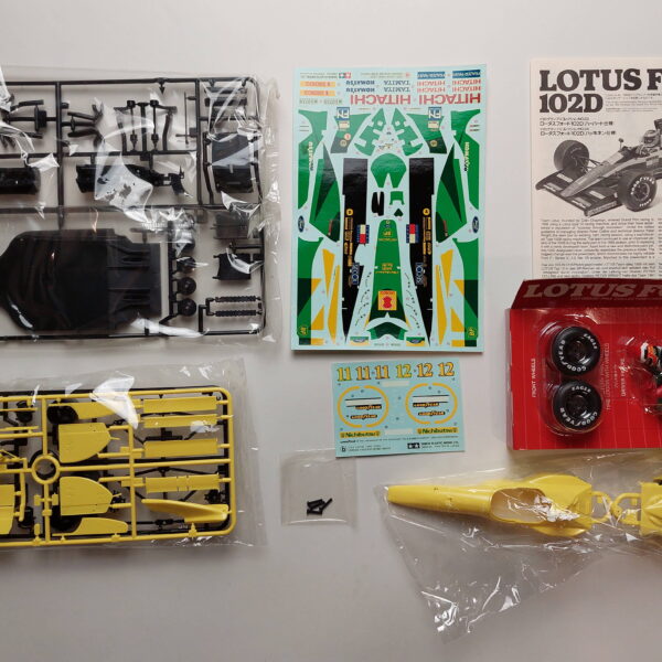 1/20 Lotus 102D Ford with Herbert Figure Сборная модель Tamiya 20033