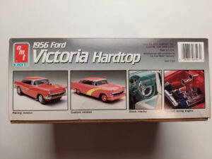 1/25 Ford Victoria Hardtop 1956 Сборная модель AMT/ERTL 6547