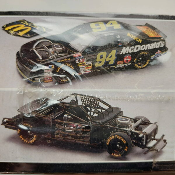 1/24 Ford Thunderbird #94 McDonald's Сборная модель Monogram 2469