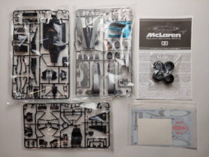 1/20 McLaren MP4/13 Сборная модель Tamiya 89718