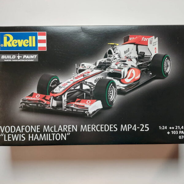 1/24 McLaren Mercedes MP4/25 Vodafone "Lewis Hamilton" Сборная модель Revell 07096