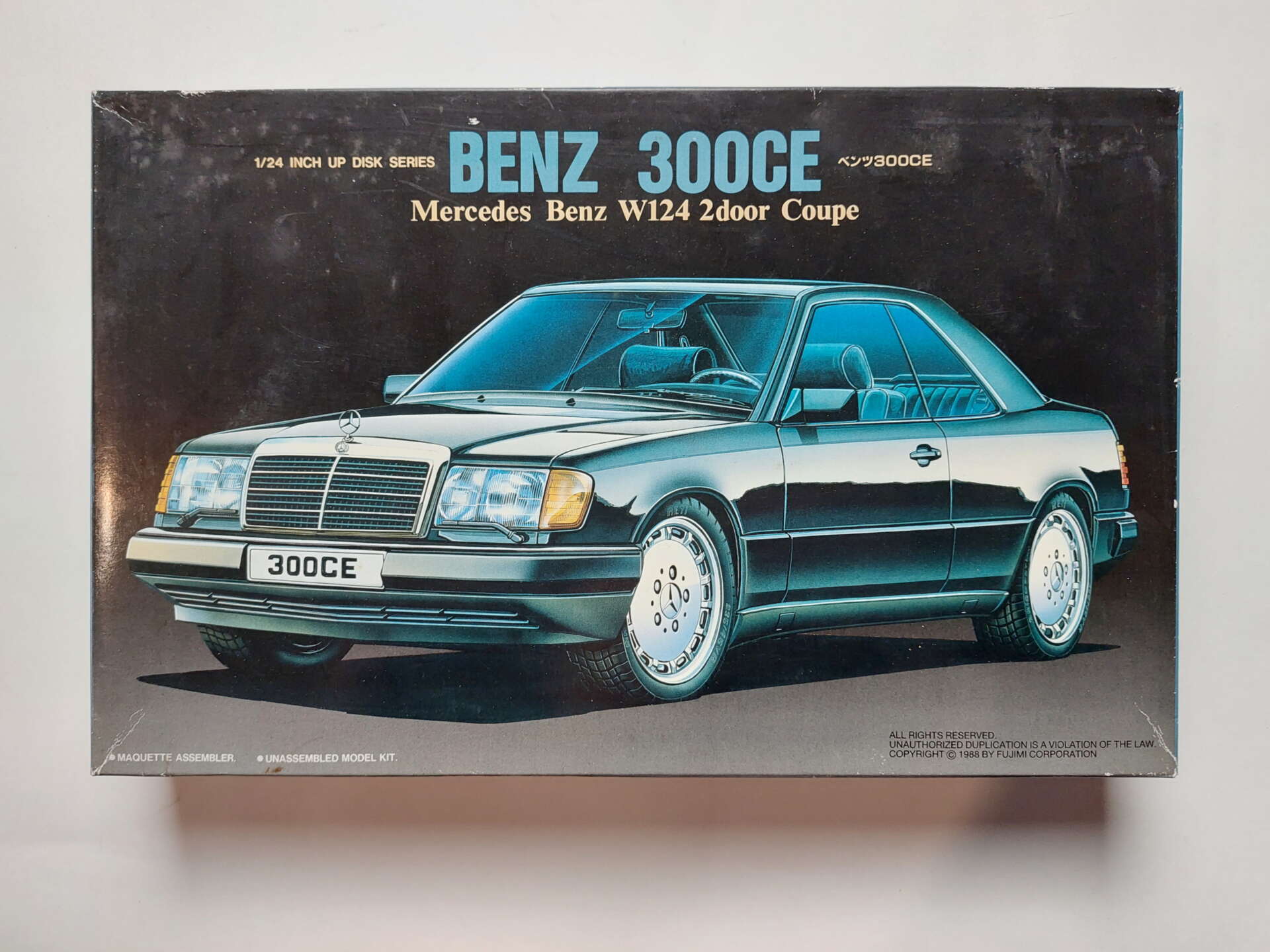 d905eafe33708148b2548b963bd25878.jpg 1/24 Mercedes Benz 300CE SL Grille W124 2door Coupe Сборная модель Fujimi 3114