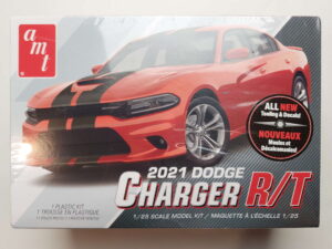 1/25 Dodge Charger R/T 2021 Сборная модель AMT AMT1323/12
