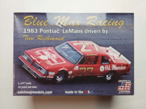 1/24 Blue Max Racing 1983 Pontiac LeMans driven by Tim Richmond Сборная модель Salvinos Jr Models BMLM1983P