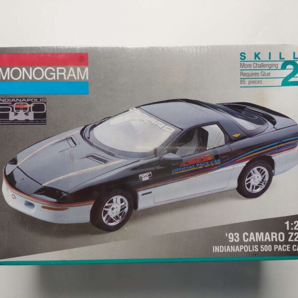 1/25 Chevrolet Camaro Z28 Indianapolis 500 Pace Car '93 Сборная модель Monogram 2964