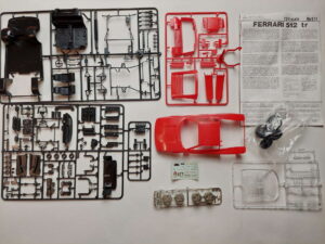 1/24 Ferrari 512 TR Сборная модель Italeri 677