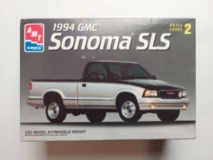 1/25 1994 GMC Sonoma SLS Сборная модель AMT/ERTL 8128