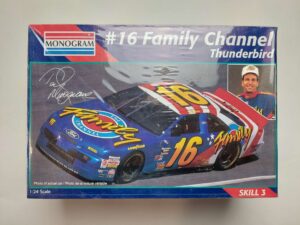 1/24 Ford Thunderbird Ted Musgrave #16 Family Channel Сборная модель Revell Monogram 2465
