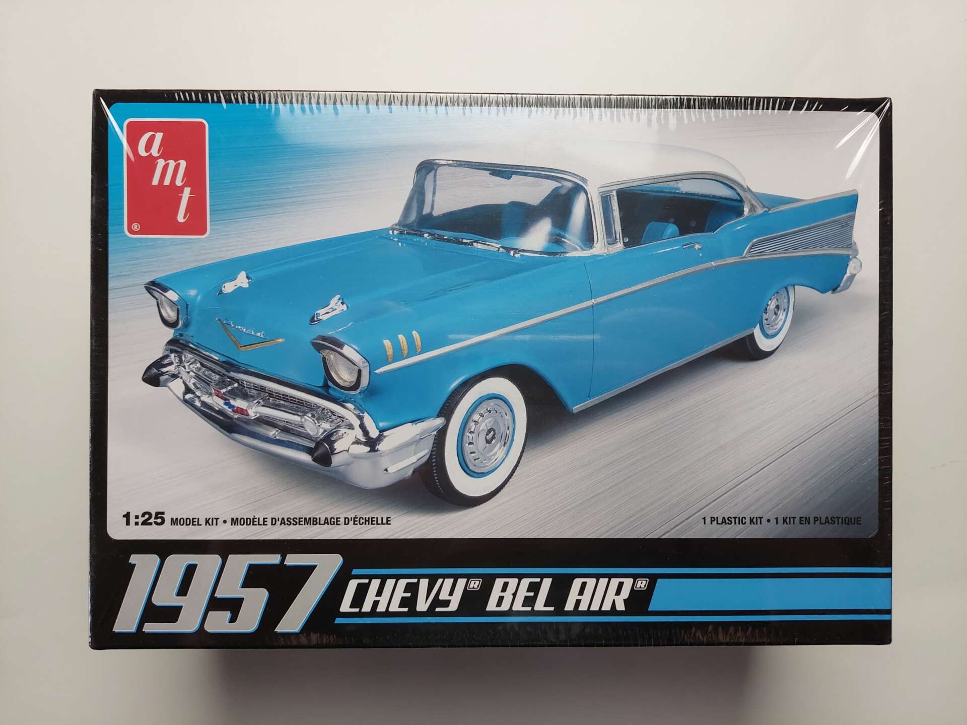 38ffa8dd5479cdca3f748c1a02a0e082.jpg 1/25 Chevrolet Bel Air 1957 Сборная модель AMT AMT638M/12