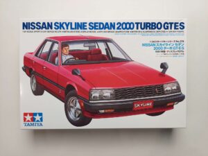 1/24 Nissan Skyline (R30) Sedan 2000 Turbo GT-E S 1981 Сборная модель Tamiya 24374