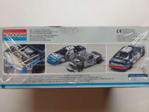 1/24 Ford Thunderbird Lake Speed #15 Quality Care Сборная модель Monogram 2451