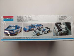 1/24 Ford Thunderbird 1991 #22 Junior Johnson Racing Maxwell House Сборная модель Monogram 2942