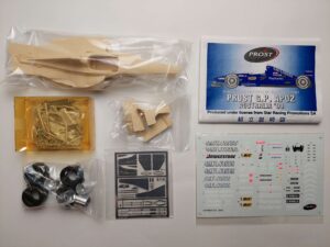 1/20 Peugeot AP02 1999 Australian GP Gauloises Prost Peugeot Сборная модель Studio27 ST27-AP2001