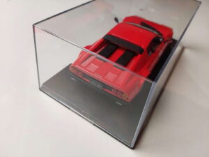 1/24 Ferrari 365 GT4 BB 1973 Модель в футляре Bburago