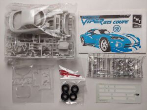 1/25 Dodge Viper GTS Coupe Сборная модель AMT/ERTL 8055