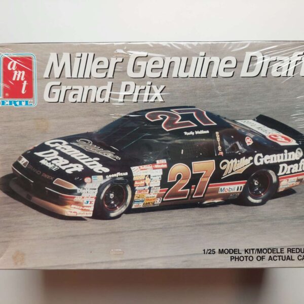 1/25 Pontiac Grand Prix Miller Genuine Draft Сборная модель AMT/ERTL 6961