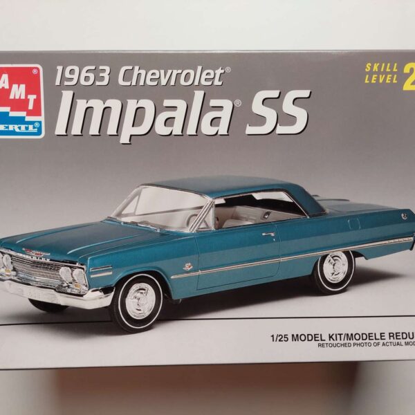 1/25 1963 Chevrolet Impala SS Сборная модель AMT/ERTL 8321