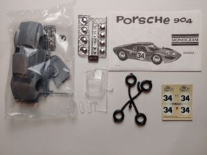 1/24 Porsche 904 Carrera GTS 1964 Le Mans GT 2.0 1st #34 Auguste Veuillet Сборная модель Revell Monogram 0127