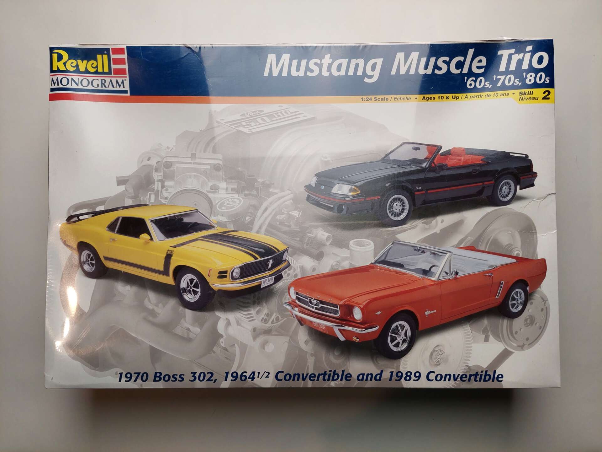 832d01c0bdeea75b19387c11a5d258df.jpg 1/24 Ford Mustang Muscle Trio Сборная модель Monogram 85-6859