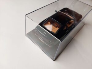 1/24 Ferrari 612 Scaglietti 2004 Модель в футляре Bburago