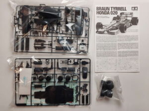 1/20 Honda Tyrrell 020 15th Satoru Nakajima #3 Tyrrell Racing Braun Сборная модель Tamiya 20029