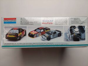 1/24 Ford Thunderbird 1991 Davey Allison #28 Robert Yates Racing Texaco Havoline Сборная модель Monogram 2430