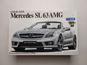 1/24 Mercedes-Benz SL 63 AMG Сборная модель Aoshima 047859
