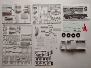1/25 1994 GMC Sonoma SLS Сборная модель AMT/ERTL 8128