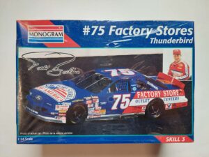 1/24 Ford Thunderbird Todd Bodine #75 Factory Stores Сборная модель Monogram 2466