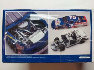 1/24 Ford Thunderbird Todd Bodine #75 Factory Stores Сборная модель Monogram 2466
