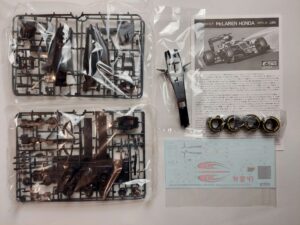 1/20 Honda McLaren MP4/31 2016 Spanish GP Сборная модель Ebbro 20018