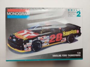 1/24 Ford Thunderbird 1991 Davey Allison #28 Robert Yates Racing Texaco Havoline Сборная модель Monogram 2430